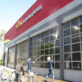 Pressure Washing Commercial Building